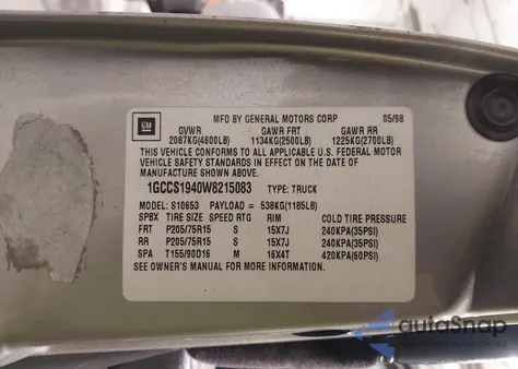 1998 Chevrolet S-10 Ls Sportside z USA, uszkodzony, nr VIN 1GCCS1940W8215083